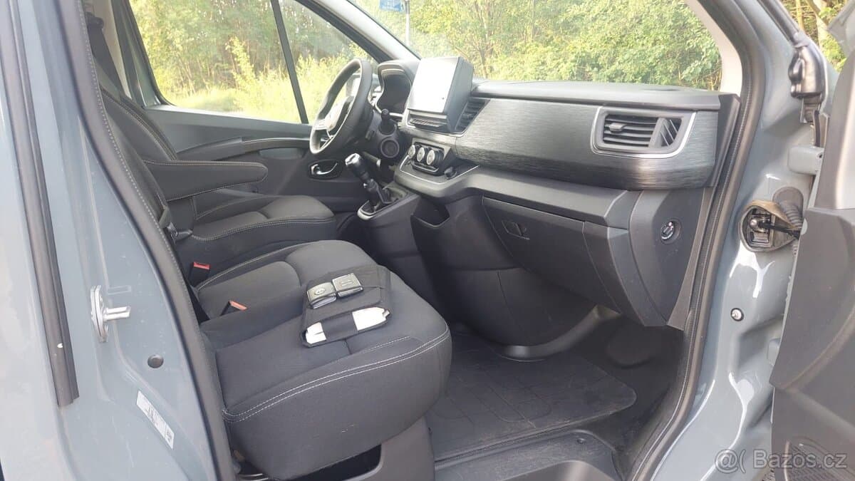 2023 Renault TRAFIC - 8