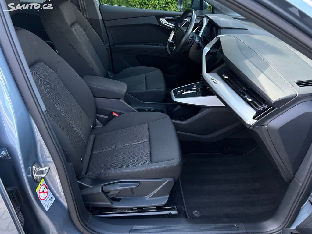 2022 Audi Q4 - 8