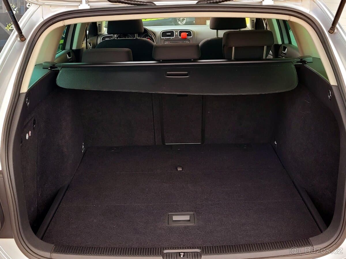 2010 Volkswagen GOLF - 8