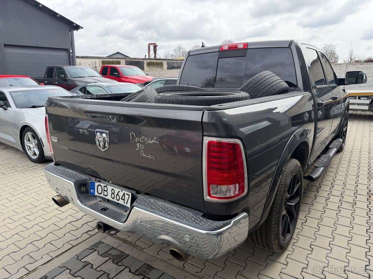 Dodge RAM - 8