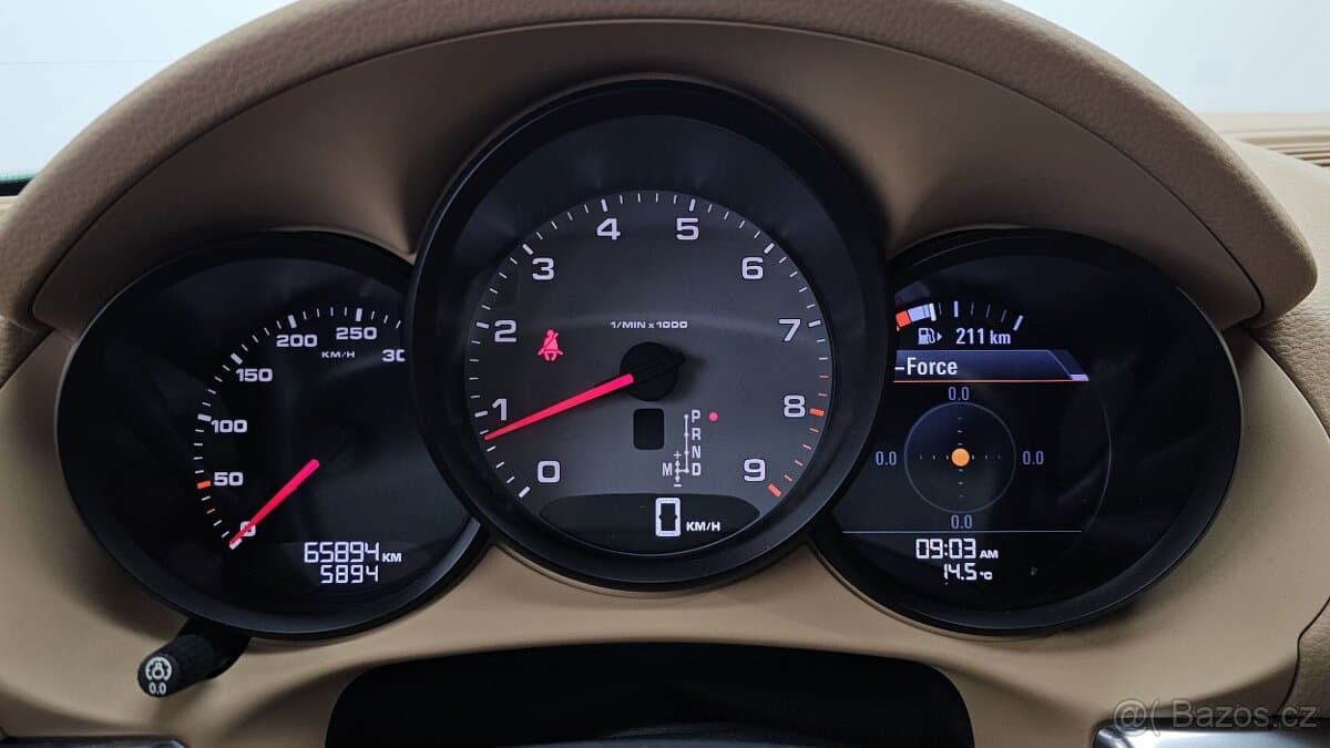 2015 Porsche CAYMAN - 8