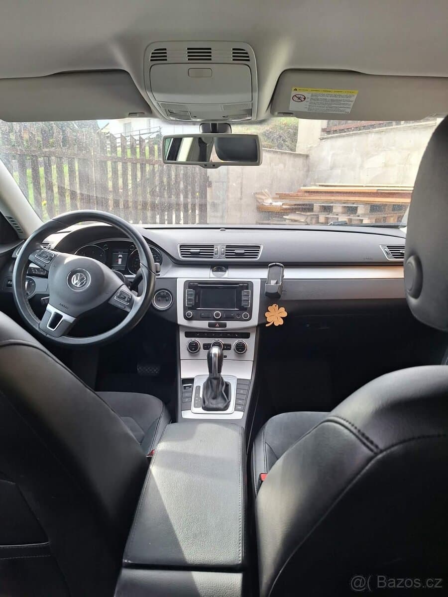 2014 Volkswagen PASSAT - 8