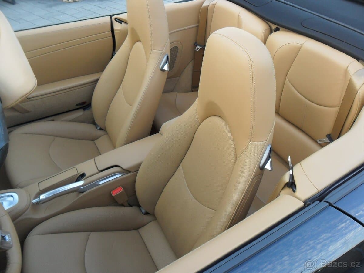 2012 Porsche 911 - 8