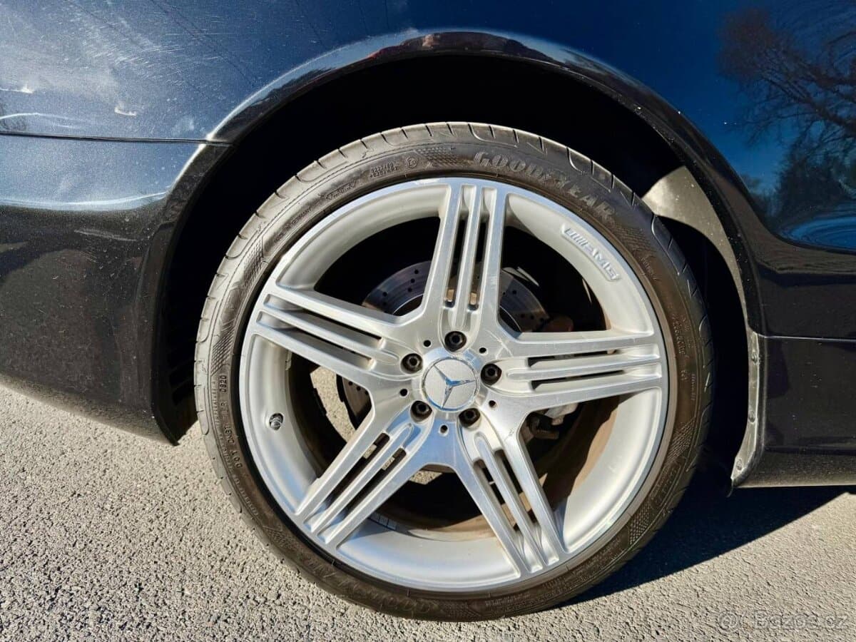 2009 Mercedes-Benz SL - 8