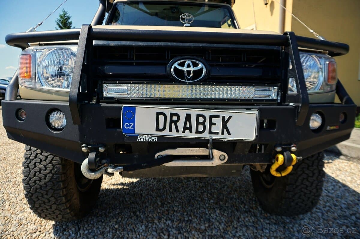 2020 Toyota LAND CRUISER - 8