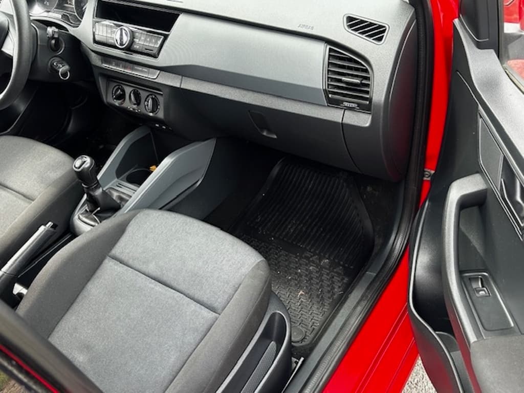2015 Škoda FABIA - 8