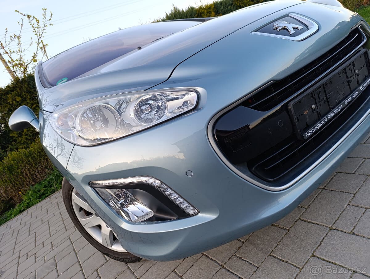 2011 Peugeot 308 - 8