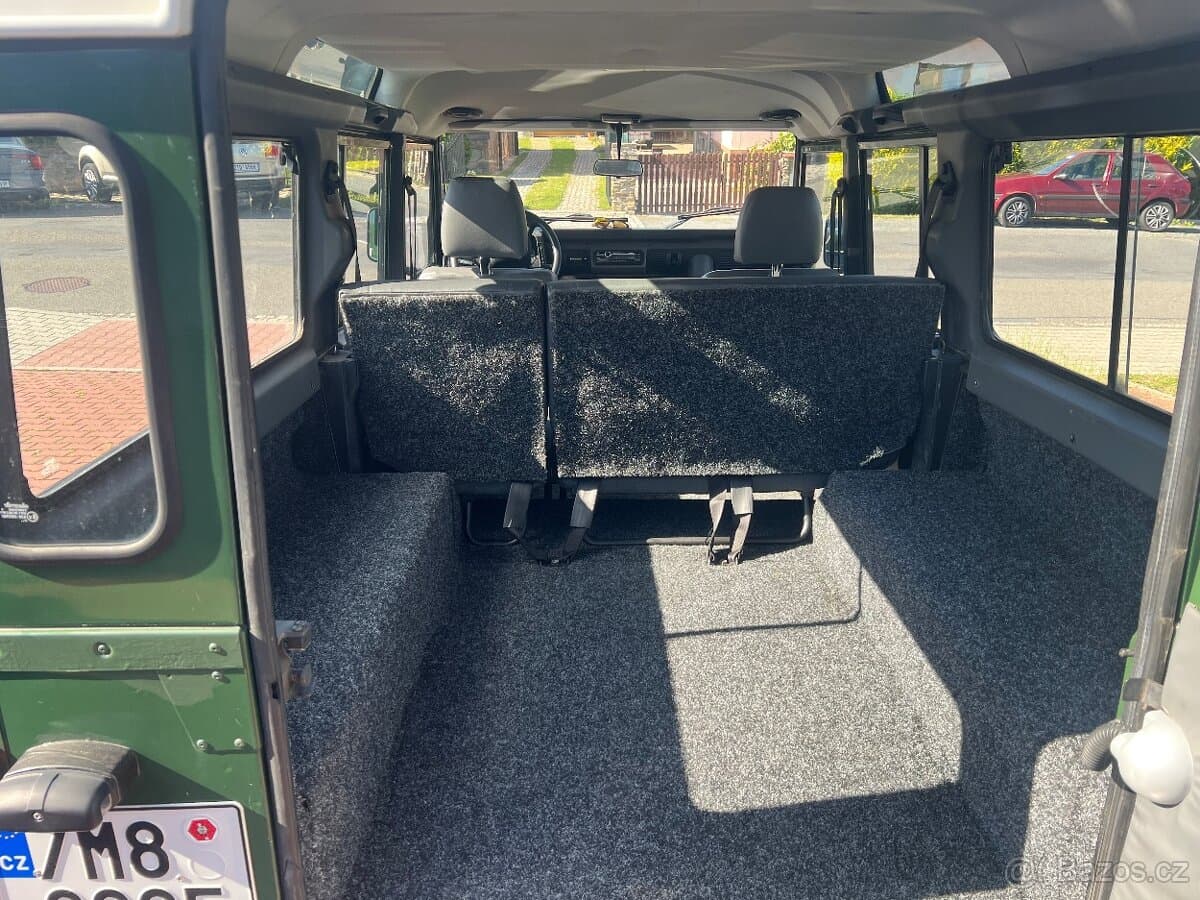 2001 Land Rover DEFENDER - 8