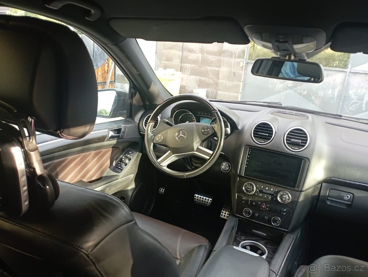 2012 Mercedes-Benz GL - 8