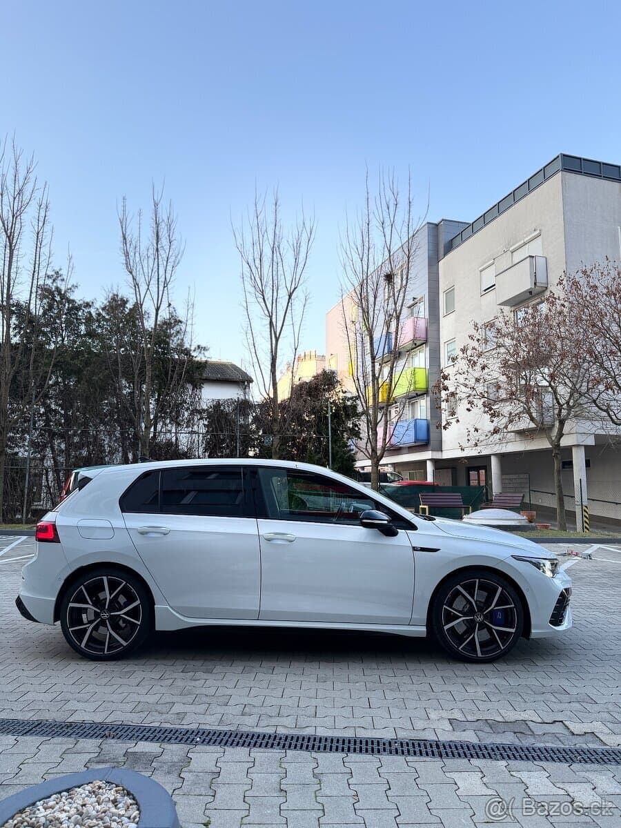Volkswagen GOLF - 8