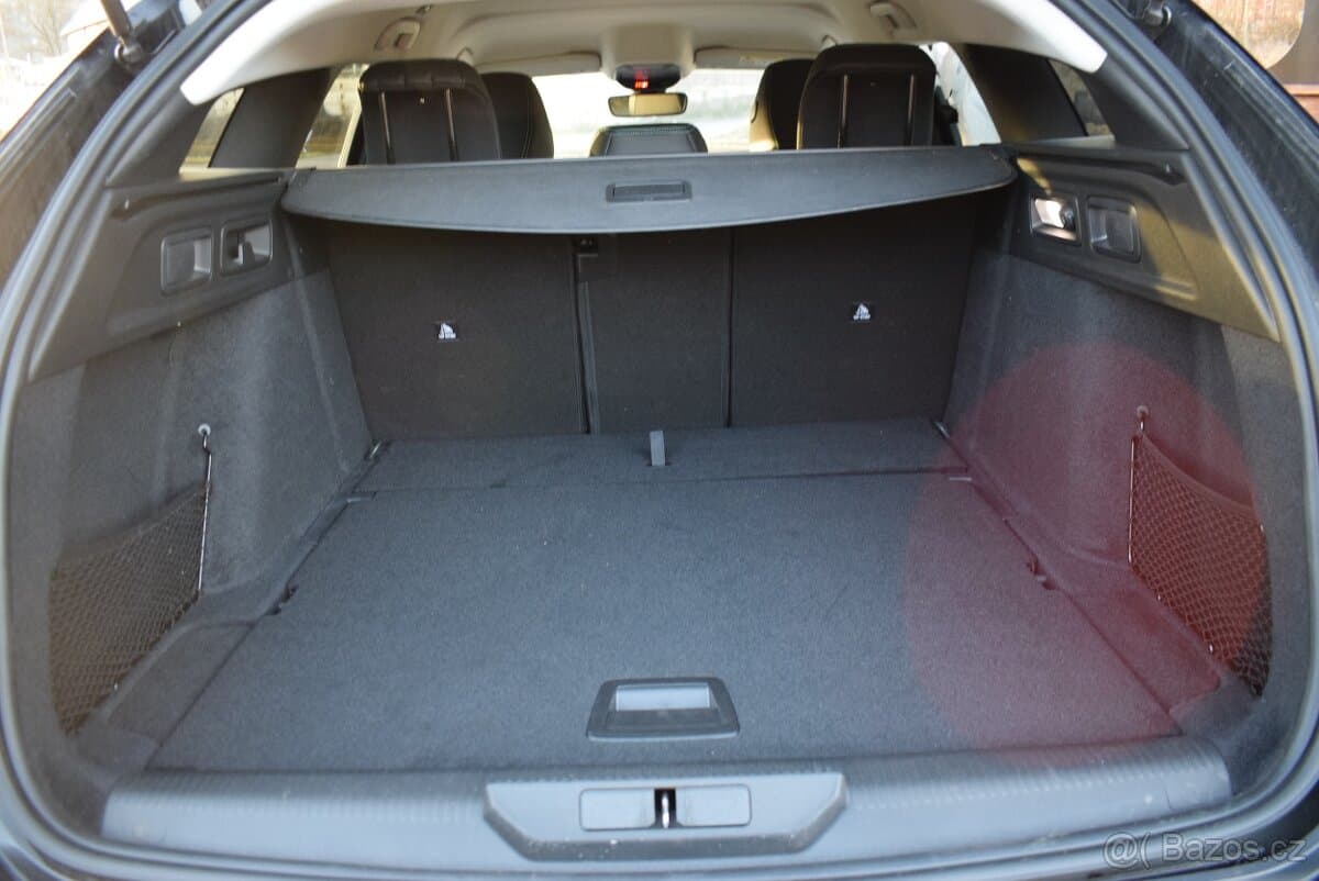 2024 Peugeot 308 - 8