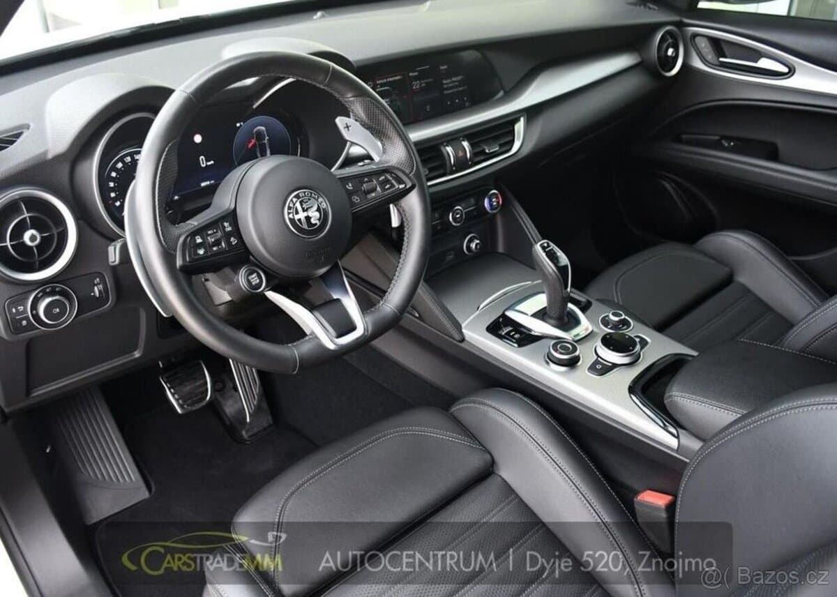 2024 Alfa Romeo STELVIO - 8