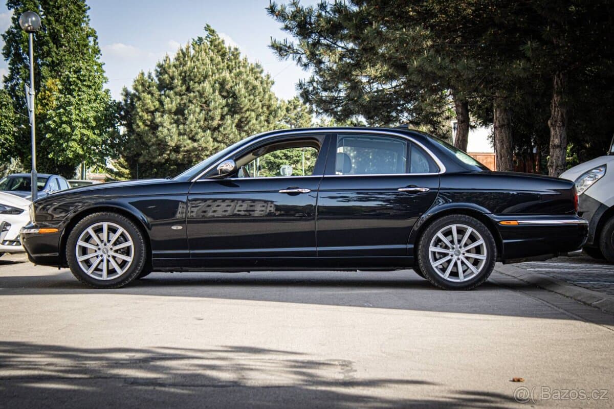 2007 Jaguar XJ - 8