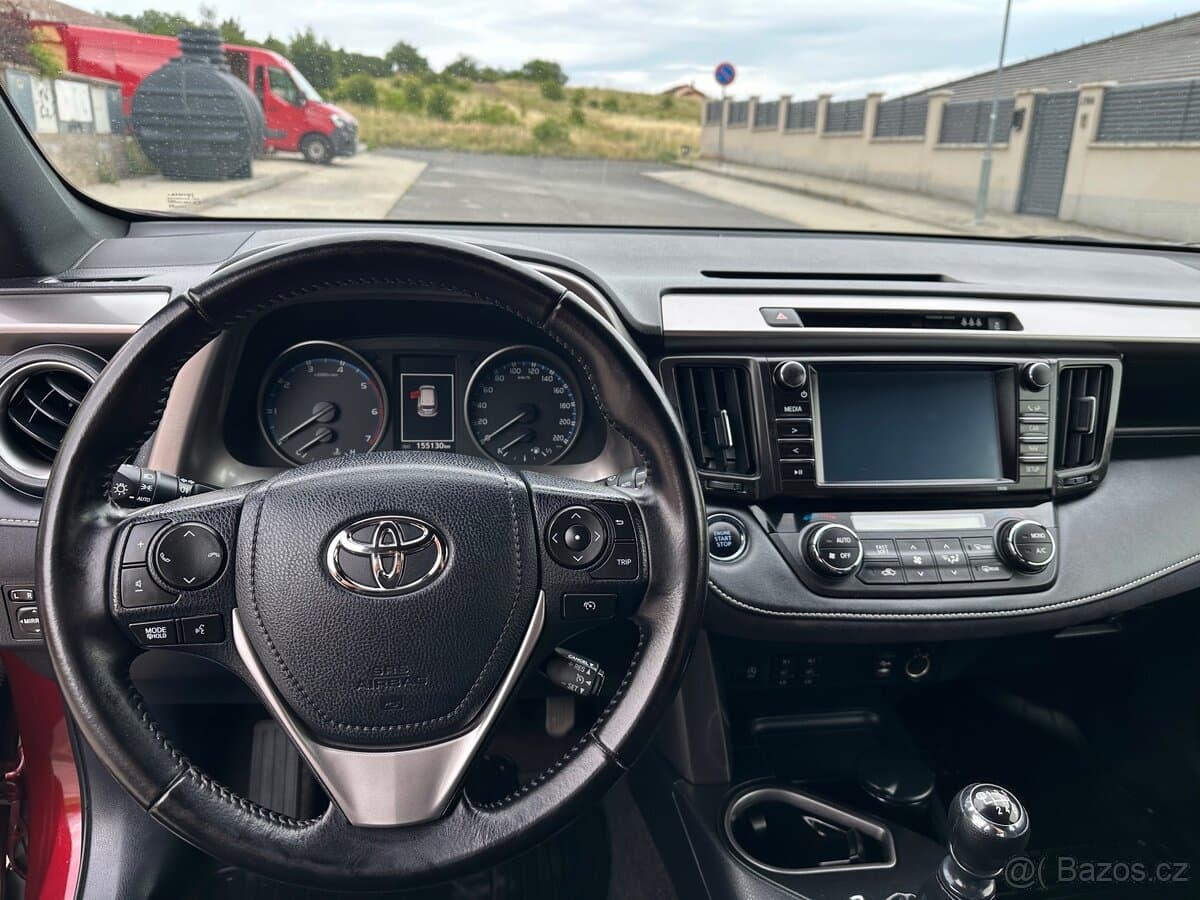 2017 Toyota RAV4 - 8