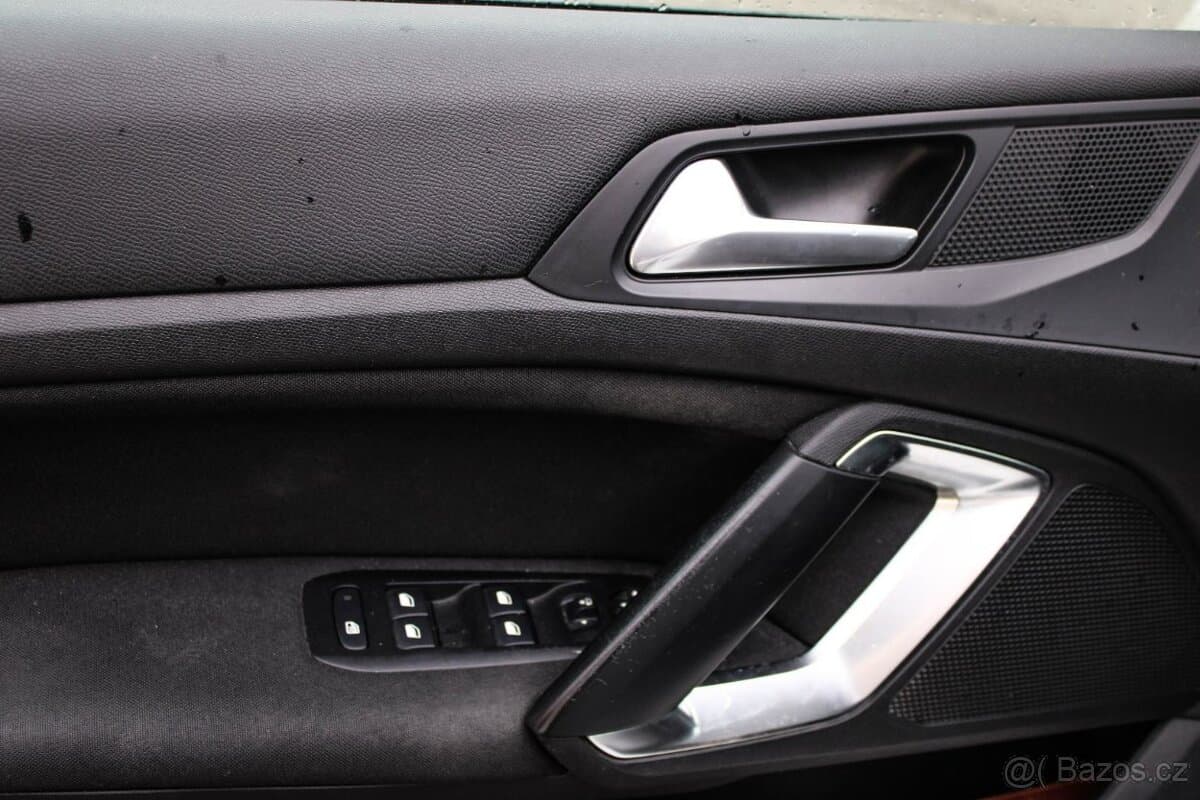 2018 Peugeot 308 - 8