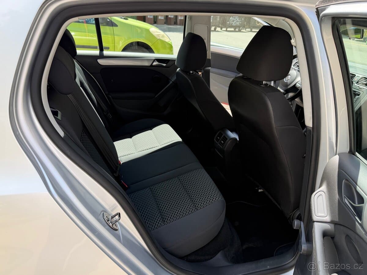 2011 Volkswagen GOLF - 8