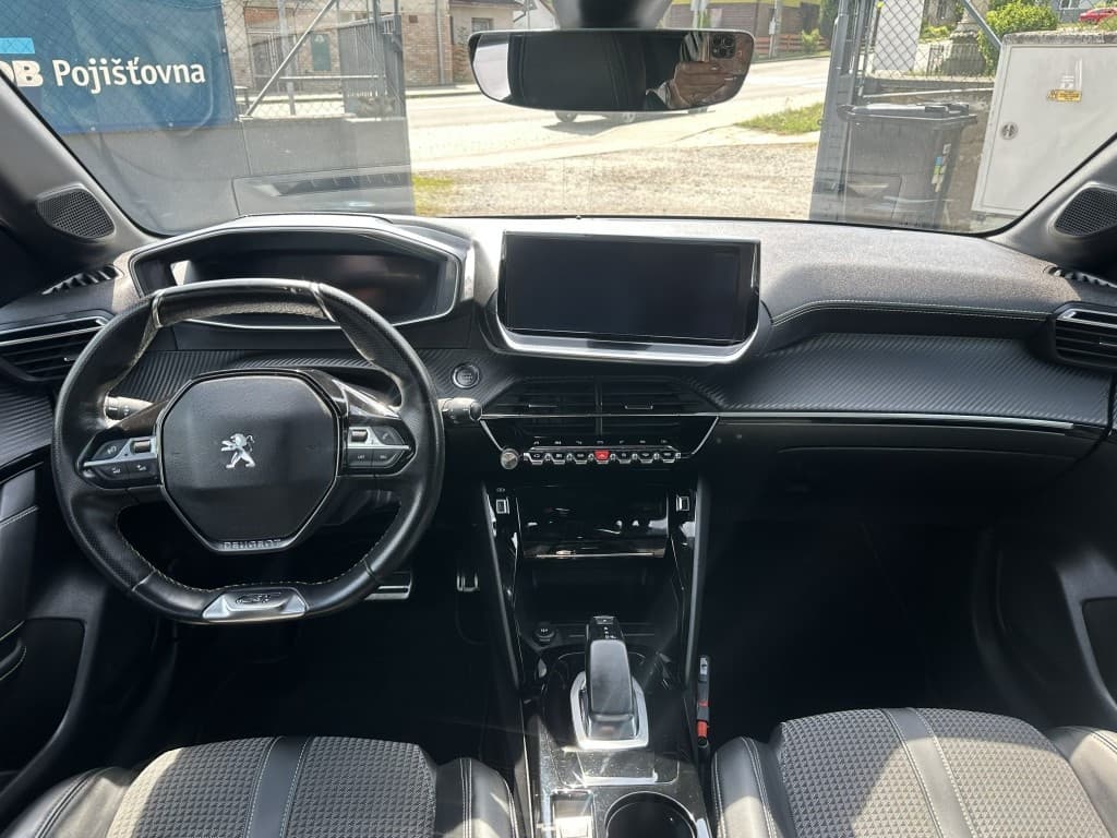 2021 Peugeot 208 - 8