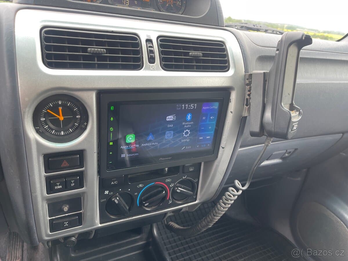 2001 Toyota LAND CRUISER - 8