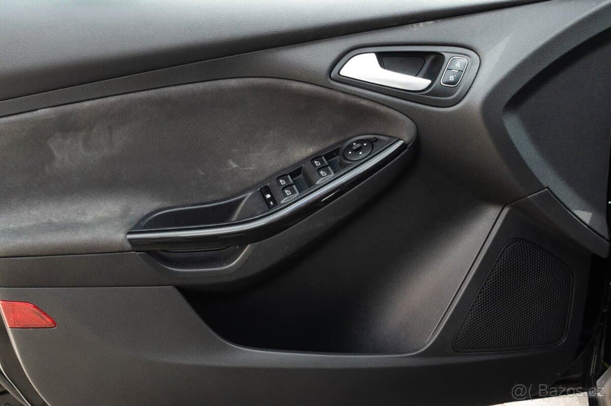 2017 Ford FOCUS - 8
