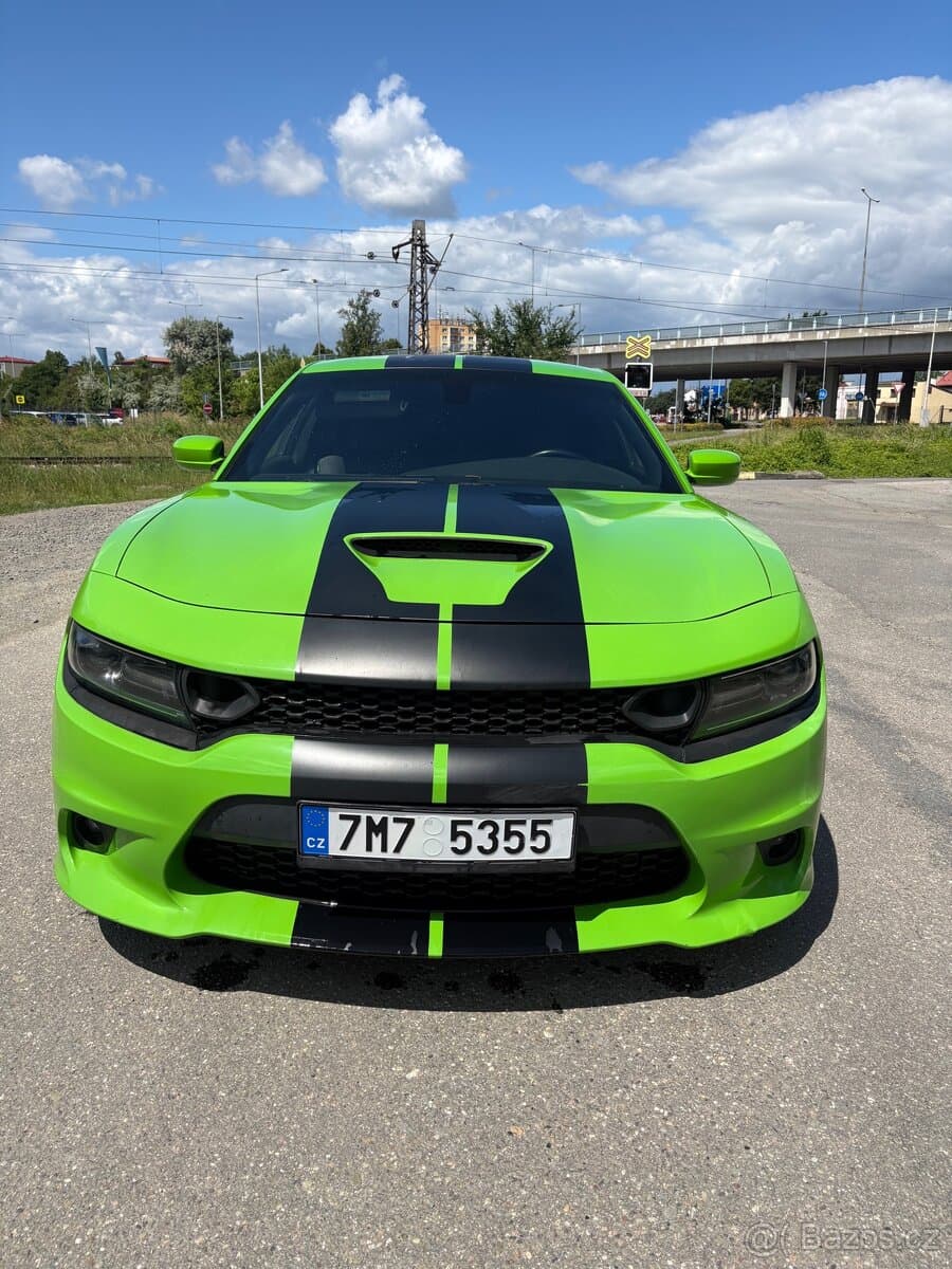2017 Dodge CHARGER - 8