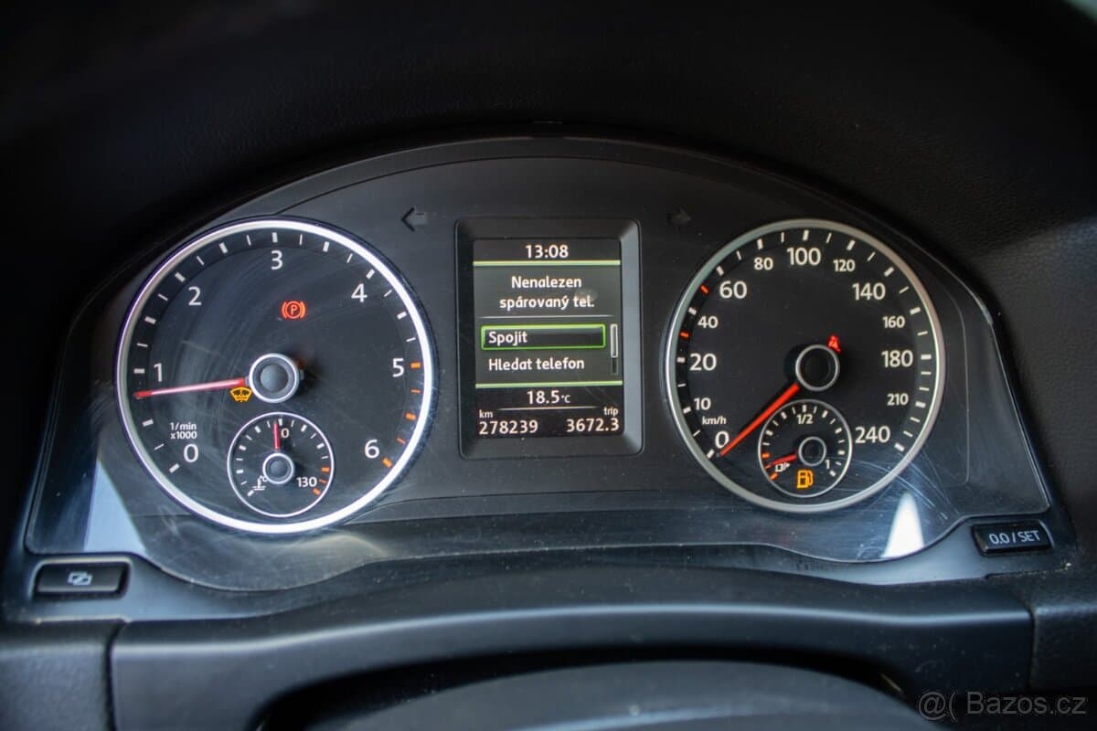 2012 Volkswagen TIGUAN - 8