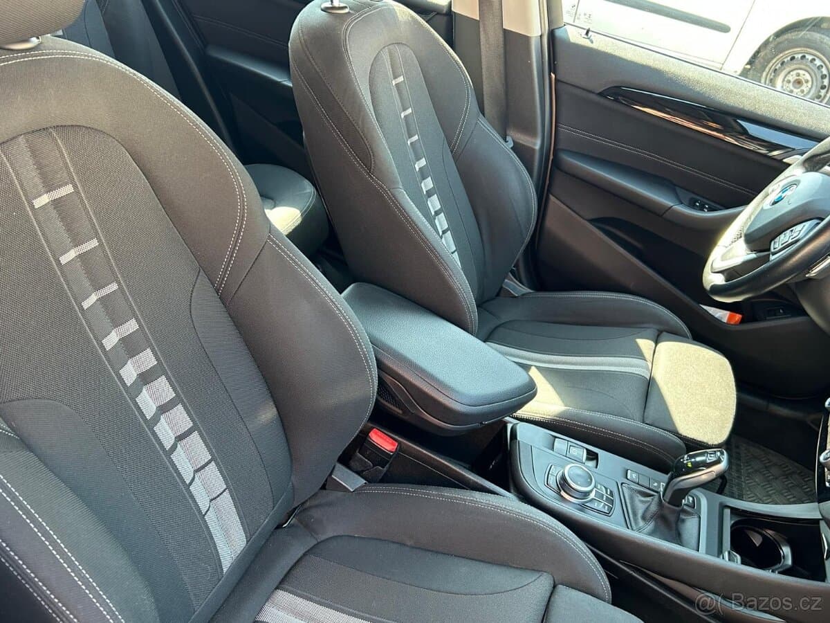 2018 BMW X1 - 8