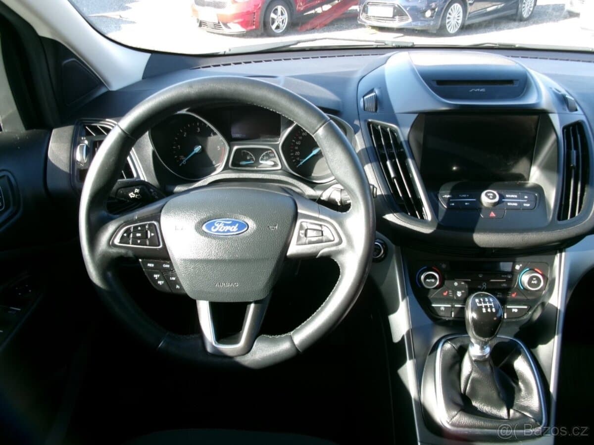 2019 Ford KUGA - 8