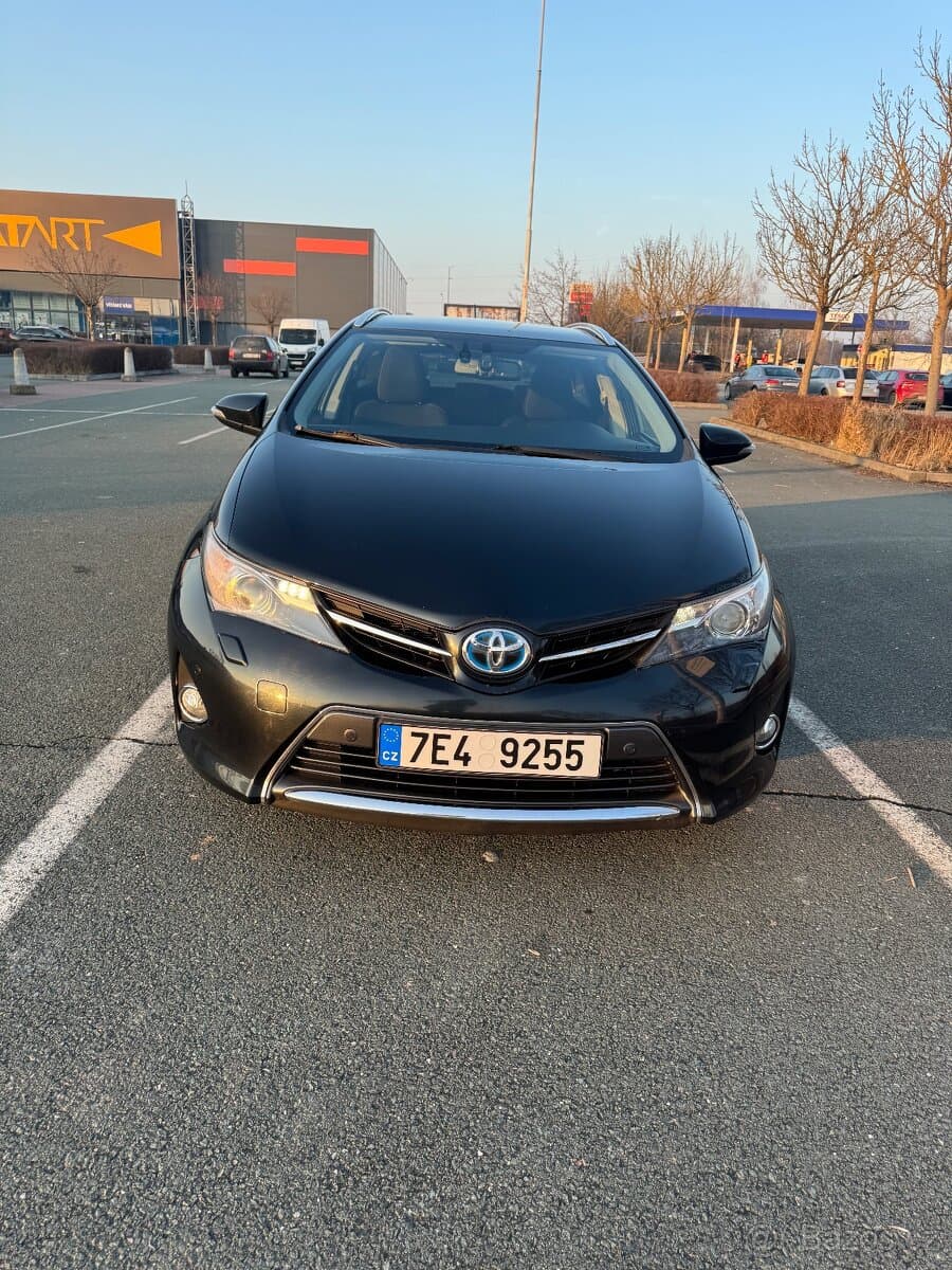 2014 Toyota AURIS - 8