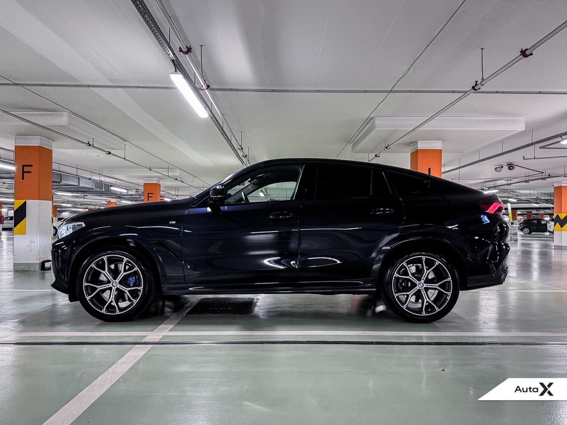2022 BMW X6 - 8
