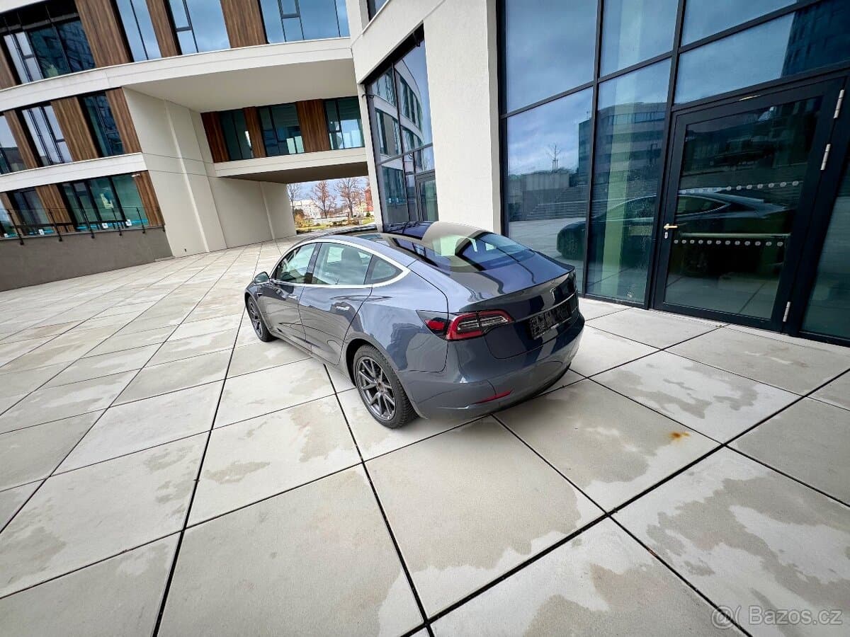 2020 Tesla MODEL 3 - 8