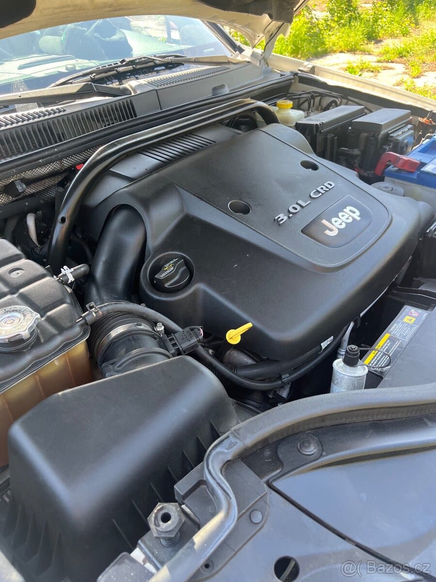 Jeep CHEROKEE - 8