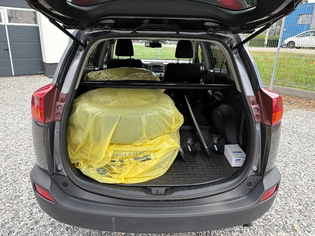 2013 Toyota RAV4 - 8