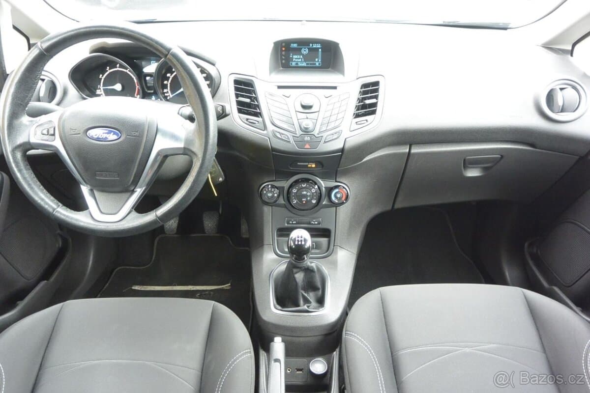 2015 Ford FIESTA - 8