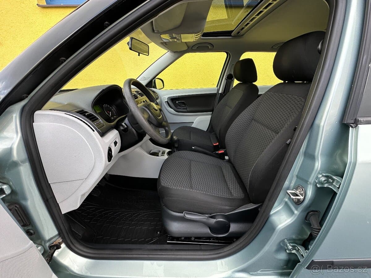2011 Škoda FABIA - 8