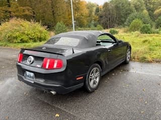 2011 Ford MUSTANG - 8