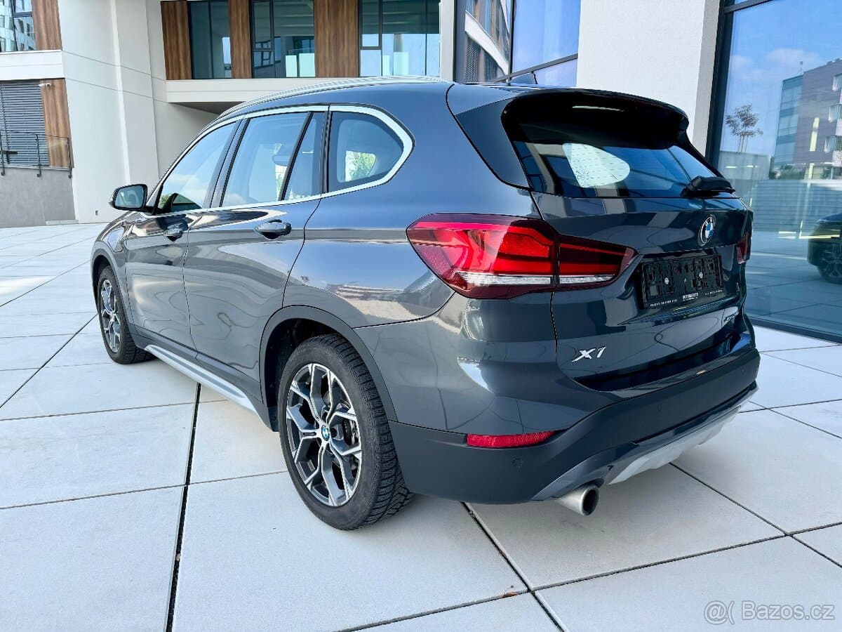 2020 BMW X1 - 8