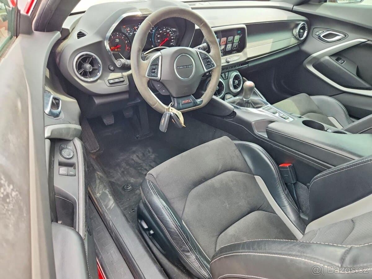 2018 Chevrolet CAMARO - 8