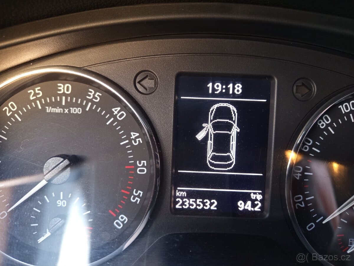 2014 Škoda RAPID - 8