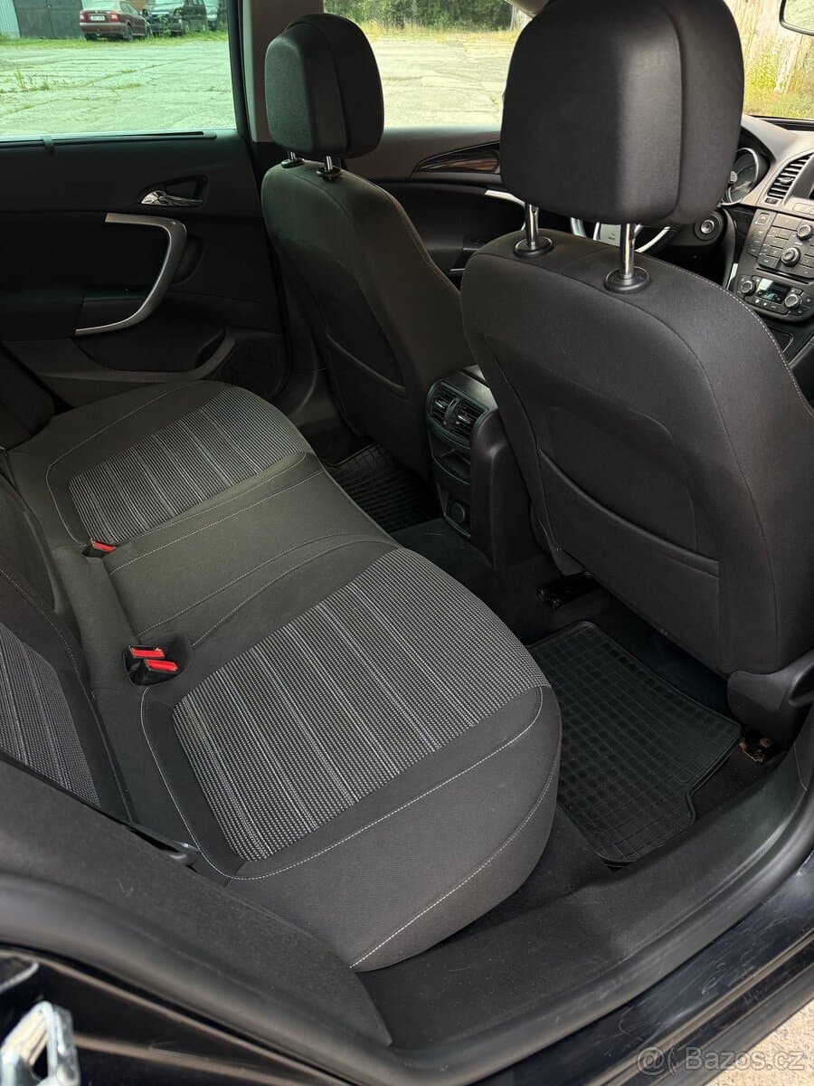 2011 Opel INSIGNIA - 8