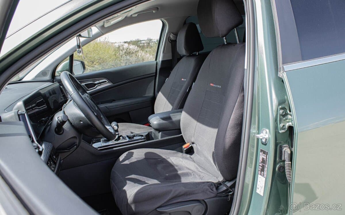 2025 Kia SPORTAGE - 8