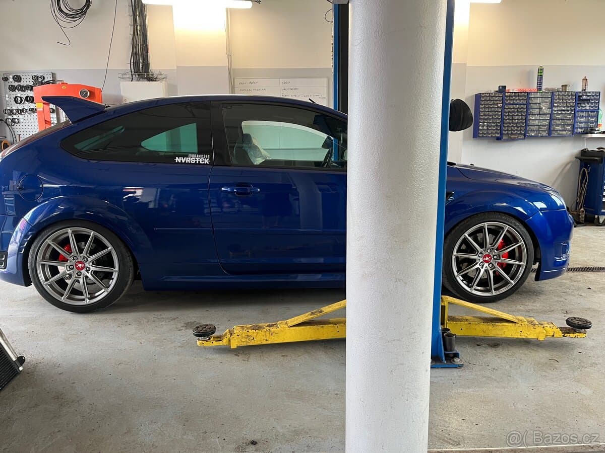 Ford FOCUS - 8