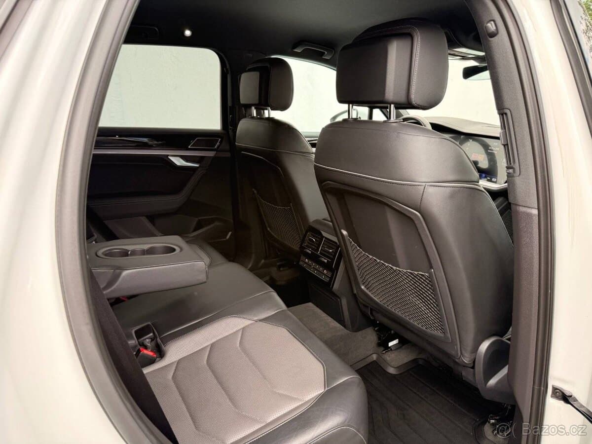 2020 Volkswagen TOUAREG - 8