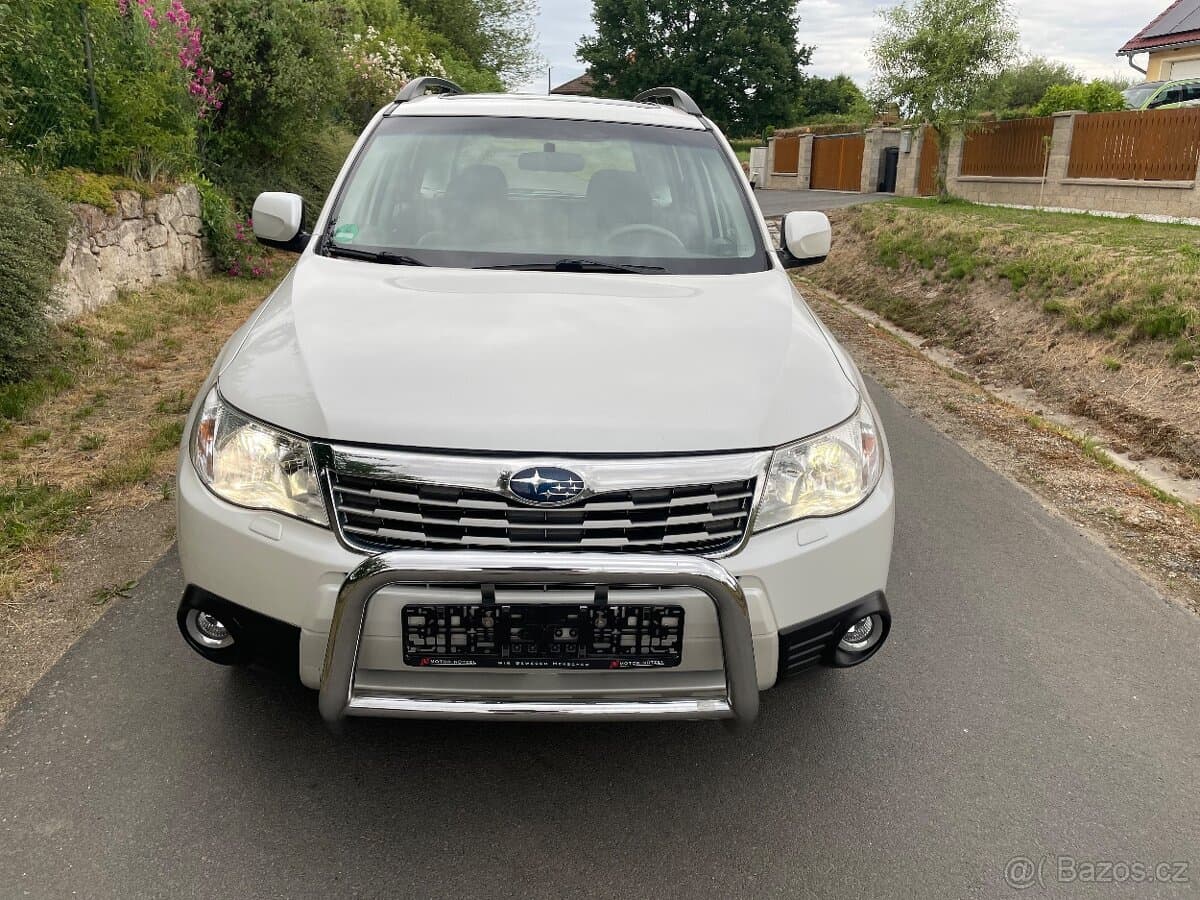 2011 Subaru FORESTER - 8
