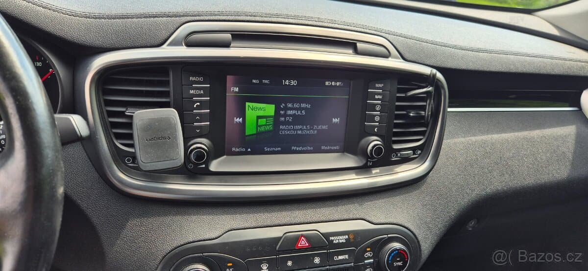Kia SORENTO - 8
