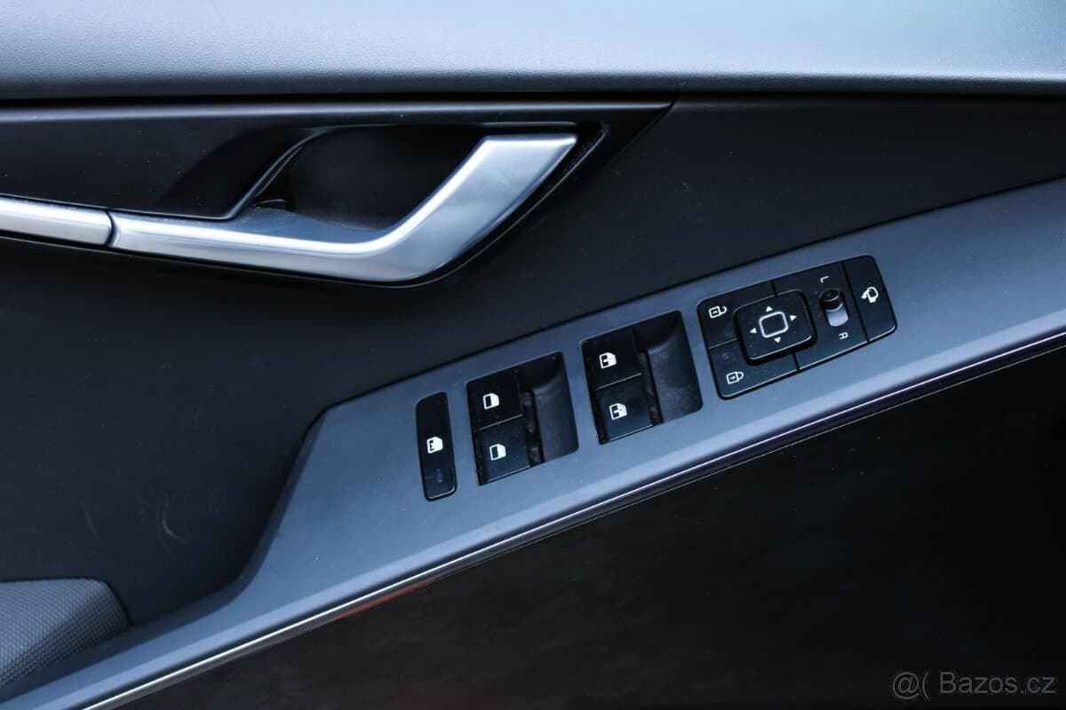 2022 Kia NIRO - 8