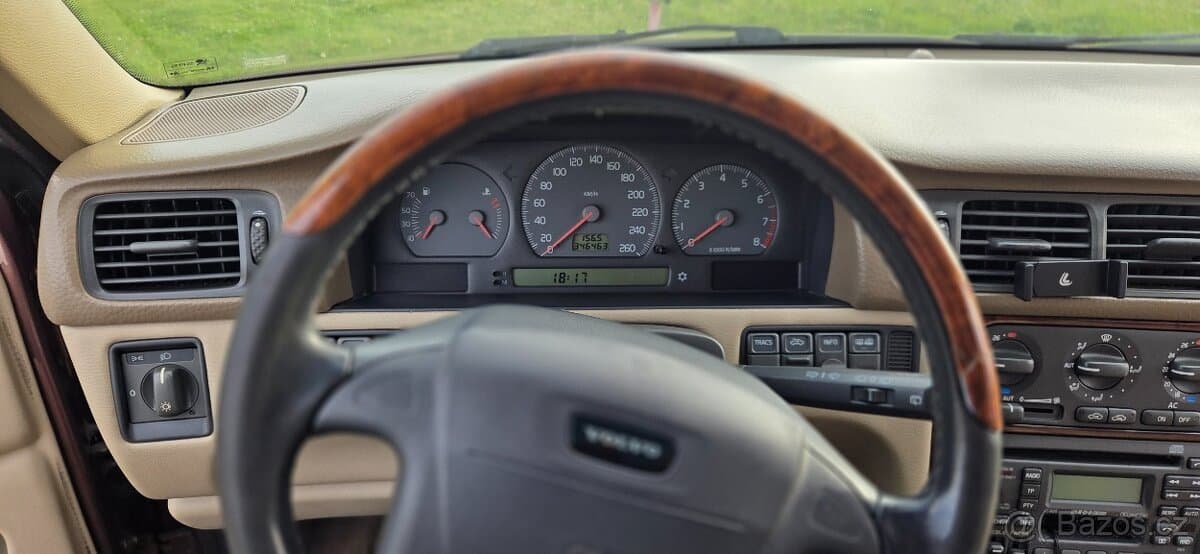 1998 Volvo V70 - 8