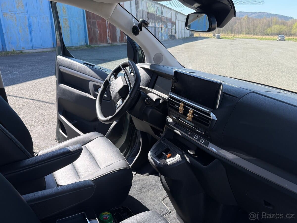 2025 Toyota PROACE - 8