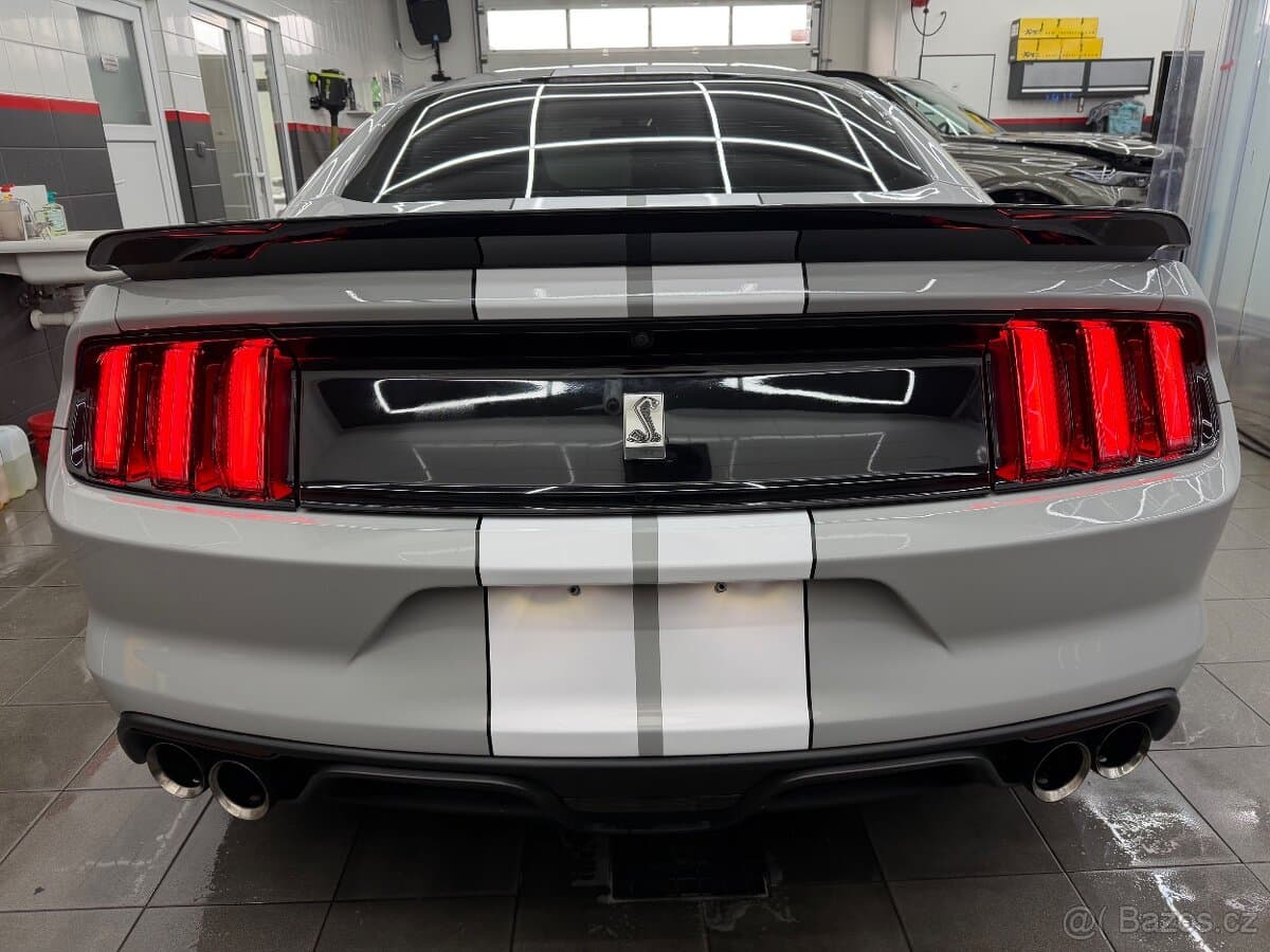 2017 Ford MUSTANG - 8
