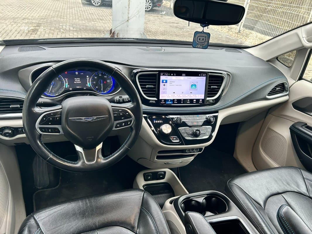2021 Chrysler PACIFICA - 8