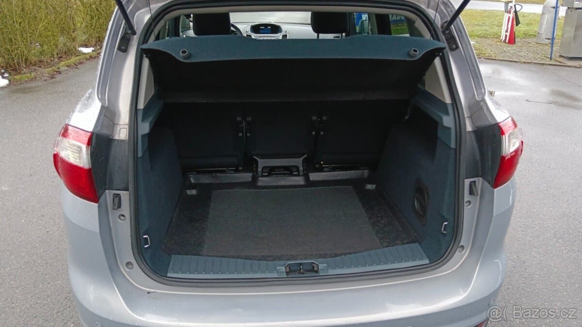 2011 Ford C-MAX - 8